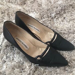 Manolo Blahnik black pump